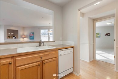 8500 Main St unit F203, Edmonds, WA 98026 - photo 7