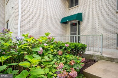 Rockford Tower Condominiums unit J027, Wilmington, DE 19806 - photo 3