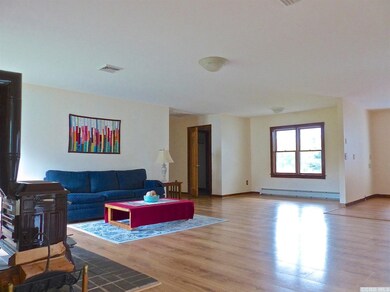 21 Vineyard Ct, Tivoli, NY 12583 - photo 3