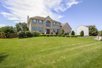 881 Oakley Dr, Freehold, NJ 07728 - photo 3