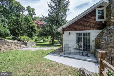 8304 Macarthur Blvd, Cabin John, MD 20818 - photo 5