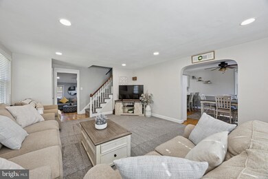 487 E Springfield Rd, Springfield, PA 19064 - photo 4