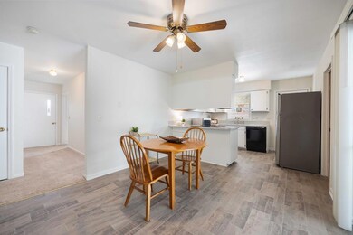 Kitchen/Dining Area