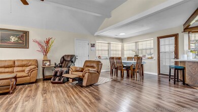 1524 Red Oak Dr, Ardmore, OK 73401 - photo 2