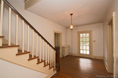 Center Entrance Hall