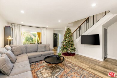 8025 Redlands St unit 13, Playa Del Rey, CA 90293 - photo 3