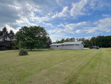 4176 Estey Rd, Rhodes, MI 48652 - photo 6