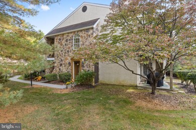 315 Valley Stream Ln unit 315V, Chesterbrook, PA 19087 - photo 2