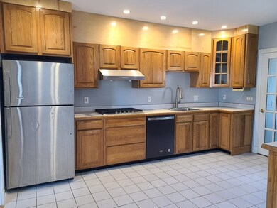 121 Front St unit 1, Weymouth, MA 02188 - photo 3