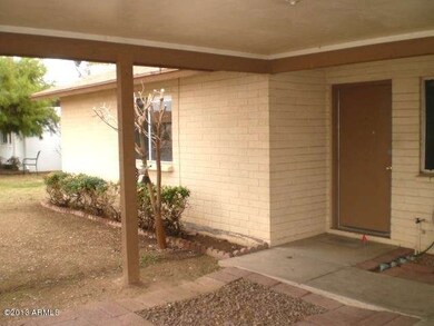 023-271553 front door close up