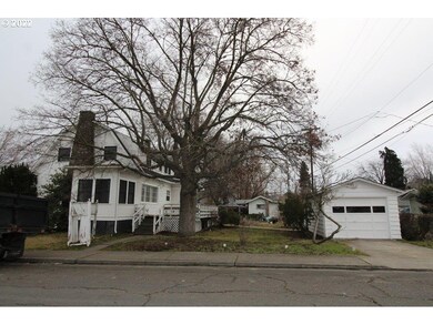 820 W 9th St, the Dalles, OR 97058 - photo 4