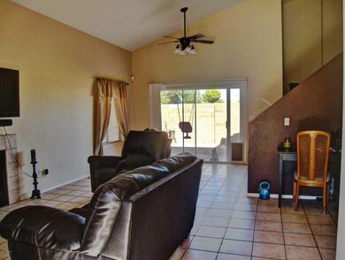 1138 E Hearne Way5