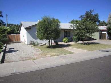 450 S Nevada Way 033