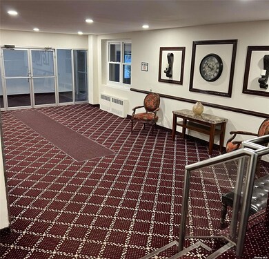 32 Pearsall Ave unit 1G, Glen Cove, NY 11542 - photo 4