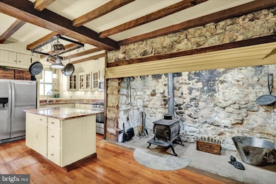 615 W Bellevue Ave, Reading, PA 19605 - photo 6