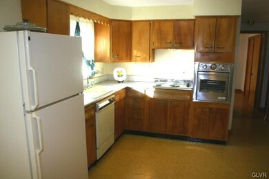 2409 East Blvd, Bethlehem, PA 18017 - photo 3