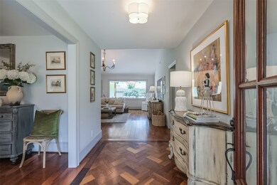 10018 Valley Forge Dr, Houston, TX 77042 - photo 4