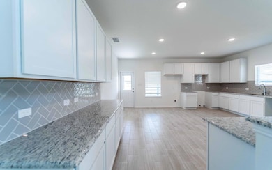 1225 Angus Dr, Seguin, TX 78155 - photo 6