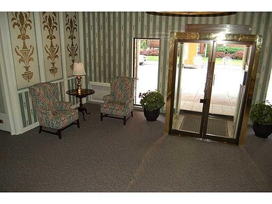 Entry/Foyer.