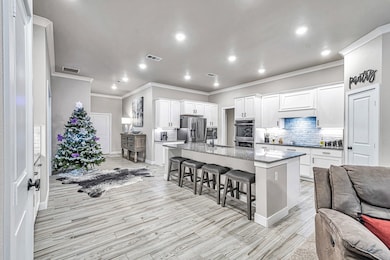 2301 Bastrop Ave, Midland, TX 79705 - photo 5