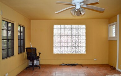 328 Madison unit 2, San Antonio, TX 78204 - photo 6