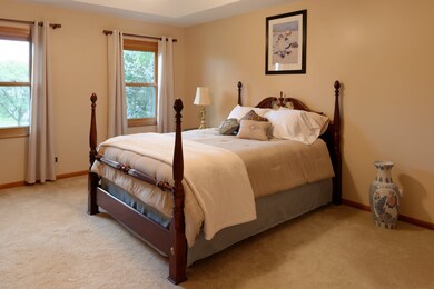 1111 Tuscany Ln, Naperville, IL 60564 - photo 5