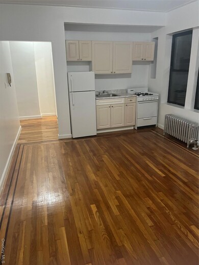 53-17 62nd St unit 2Fl, Flushing, NY 11378 - photo 6