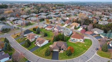 118 Quail Cir, Hudson, WI 54016 - photo 2