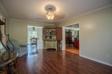 827 Bluewood-104