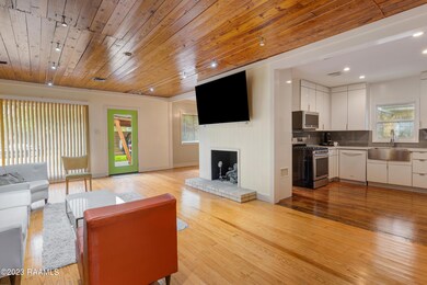 106 Vine Lafayette-6