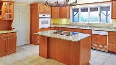 582 Main St, Acushnet, MA 02743 - photo 6