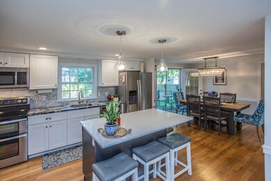 137 Seagate LaneHyannis_Michelle Kaye Ph