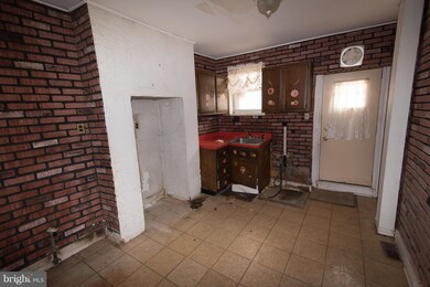 1112 N Stricker St, Baltimore, MD 21217 - photo 4