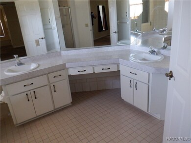 1075 S Softwind Loop, Lecanto, FL 34461 - photo 5