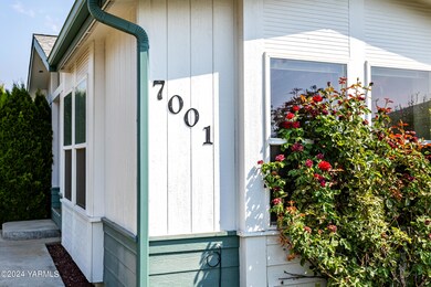 7001CottageWay_04
