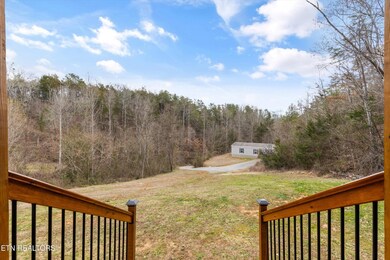 393 Lane Hollow Rd, Sevierville, TN 37876 - photo 4