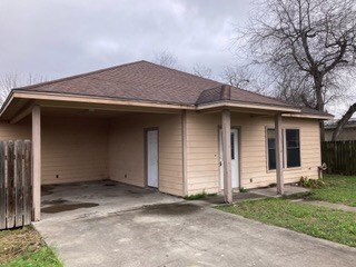 1808 N Mckinley St, Beeville, TX 78102 - photo 2