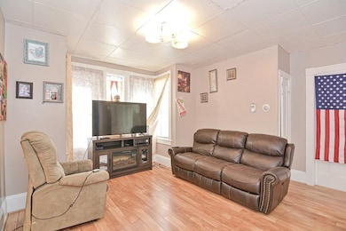 31-33 Milton St, Lawrence, MA 01841 - photo 3