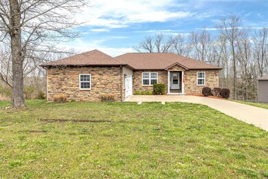 20391 Hardcastle Ln, Saint Robert, MO 65584 - photo 2