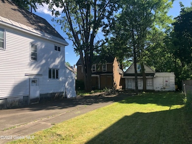 1626 Becker St, Schenectady, NY 12304 - photo 5