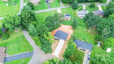 113 W Meadowview Dr unit 80, Statesville, NC 28625 - photo 6