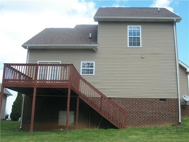 VIEW OF THE REAR OF THE HOME