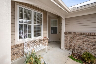 002_1000oakmontcourt03-edit_970
