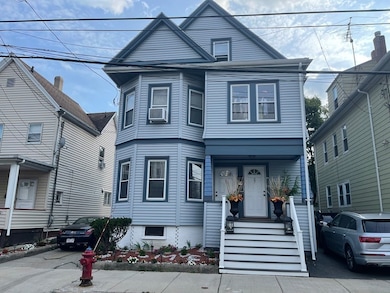 27 Union St unit 1, Everett, MA 02149 - photo 4