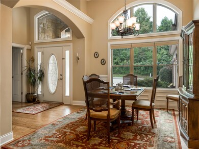 Dining/ Entry