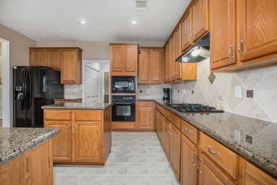 9307 Reston Grove Ln, Houston, TX 77095 - photo 4