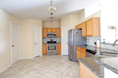 IMG_6413_4_5_Interior 2