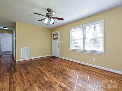 117 Sunset Ln, Bessemer City, NC 28016 - photo 4