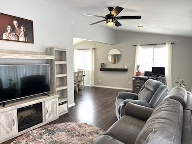 3702 W Amber Lake Dr, Fairmont, MN 56031 - photo 3