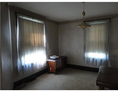 Dining Room. Dining area is plenty large enough fo